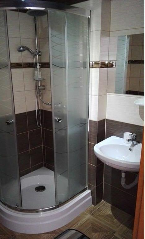 Pokoje do wynajęcia Stąporków Apartamento Exterior foto